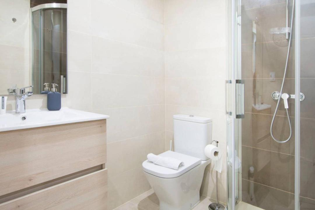 Cruz Apartment Madrid Extérieur photo
